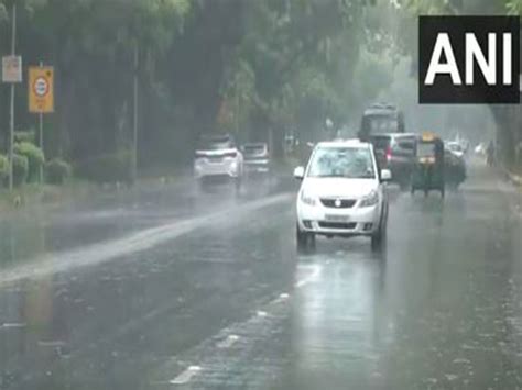 Heavy Rain Lashes Parts Of Delhi Many Areas Report Waterlogging