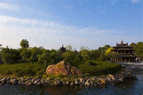 无人横图彩色室外白天旅游度假湖美景名胜古迹标志建筑地标建筑岳阳楼中国遗迹图片建筑群古典古迹文物娱乐