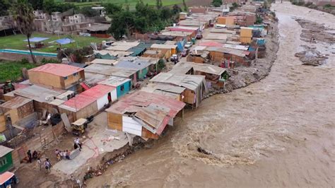 Perú enfrenta una temporada de lluvias más intensa que deja miles de