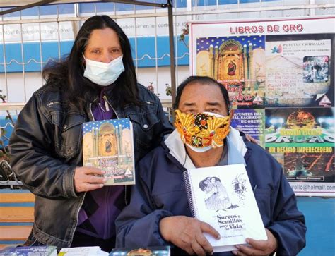 Siete escritores orureños dan a conocer sus obras en feria del libro