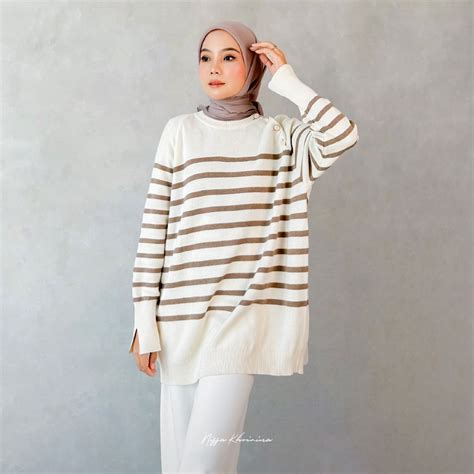 Jual Bynissa Dinara Sweater Atasan Luaran Hangat Tebal Garis Fashion