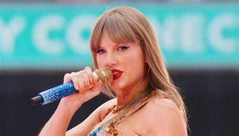 Taylor Swift le sue fan già in fila gli strani accampamenti a San