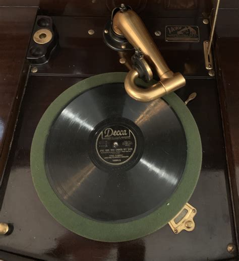 Rare 1922-Original Victor Victrola VV 230 | Collectors Weekly