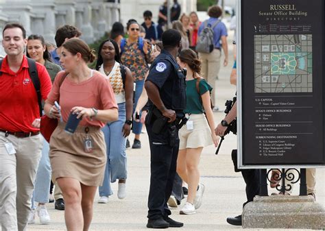 No Shooter No Injuries At Us Capitol After Bogus Call Police Say