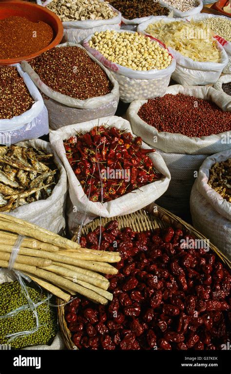 Spice Market Chengdu Sichuan Province China Stock Photo Alamy