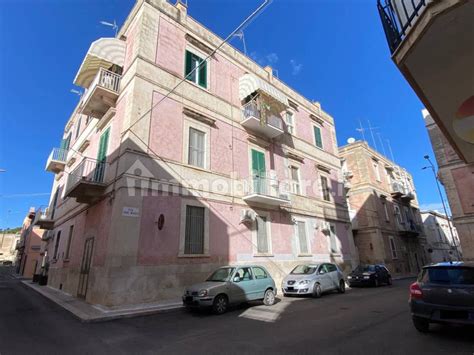 Vendita Appartamento Bisceglie Trilocale In Via Montebello Buono