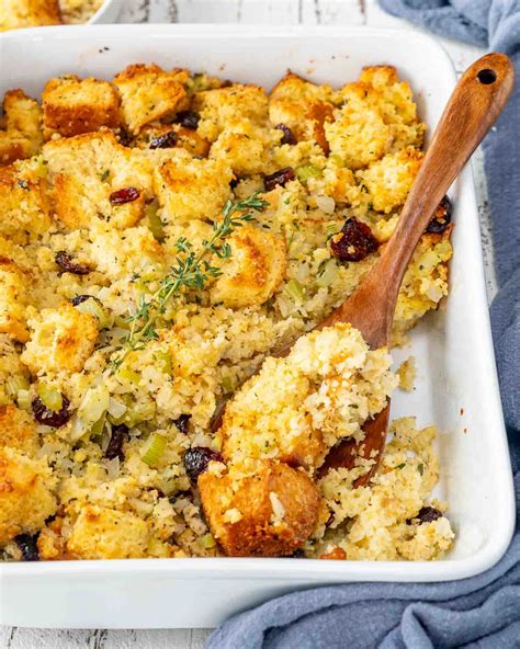 Cornbread Stuffing - Jo Cooks