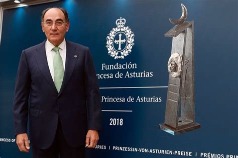 Ignacio Galán asiste a la ceremonia de entrega de los Premios Princesa