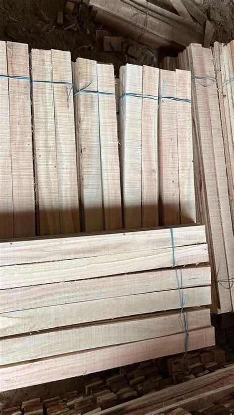 Rectangular Brown Pine Wood Planks For Furniture At Rs Cubic Feet