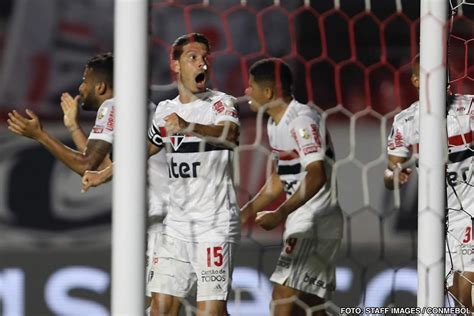 Saiba Onde Assistir Ldu X S O Paulo Pela Libertadores Na Ter A Feira