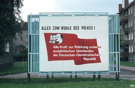 Zum Wohle Des Volkes Propaganda Bord In De Grimmelstrasse Flickr