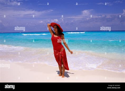 Fun Hispanic Woman On The Beaches Of Cancun Mexico Stock Photo Alamy