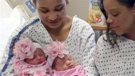 Sisters Give Birth 15 Minutes Apart