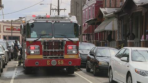 Philadelphia Firefighter Injured During House Fire In Nicetown Cbs Philadelphia