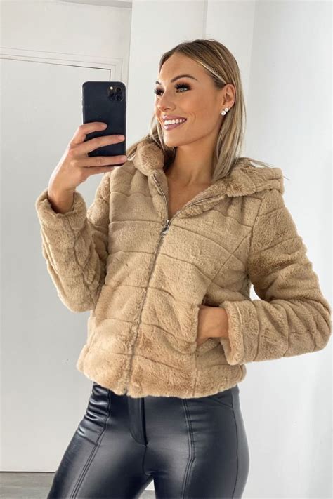 Veste Zip Camel Fausse Fourrure Cinelle Paris Mode Femme Tendance