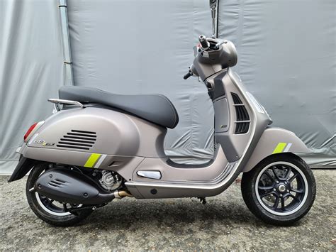 Motorrad Vespa GTS 300 Super Tech Teilzahlung 79 Eintauschaktion