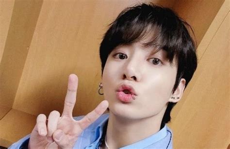 방탄소년단 정국 스포티파이 계정 아시아 솔로 가수 최단 400만 팔로워 돌파→234일만 신기록대체불가 글로벌