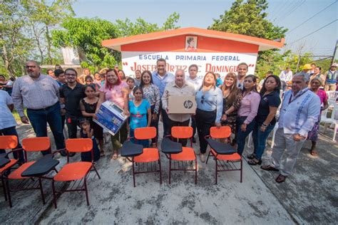 El Heraldo De Poza Rica Remes Entrega Mobiliario Escolar