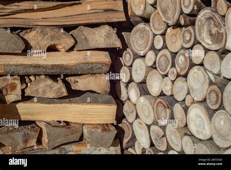 Fire Wood Pile Hi Res Stock Photography And Images Alamy