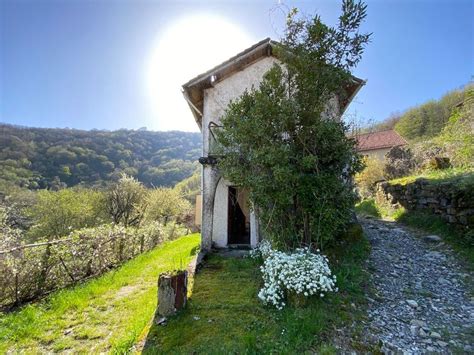 Casa indipendente in vendita in località Piani di Frassinello 15