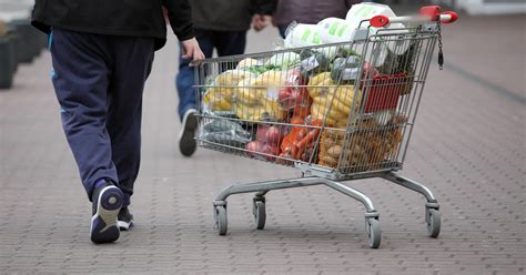 1400 zł dodatku na zakupy spożywcze Tak ale nie w Polsce Wiadomości