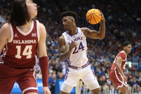 Kj Adams Jr Keeps Thriving For Kansas Basketball Even In A Role He