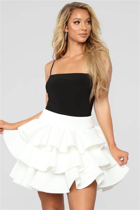 Queen Of Ruffle Skirt White Skirts Ruffle Skirt Fashion