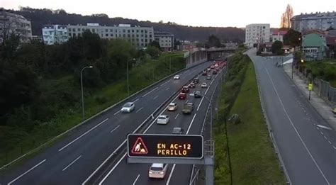 Un Coche Averiado En La Ap Causa Siete Kil Metros De Retenciones En