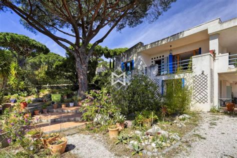 Luxuriöse 9 Zimmern Villa zu verkaufen in La Croix Valmer Provence