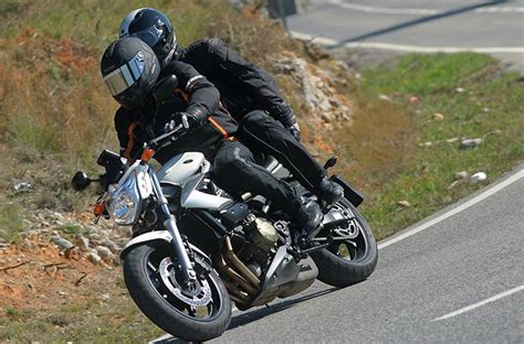 Como Pilotar Algu M Na Garupa De Maneira Segura Moto Mundo