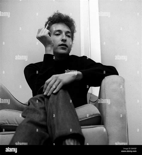 Singer Bob Dylan 1964 Local Caption Retromusic Stock Photo Alamy