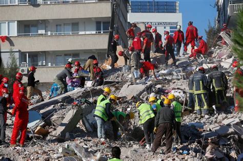 Rescuers Dig For Turkey Earthquake Survivors As Death Toll Climbs