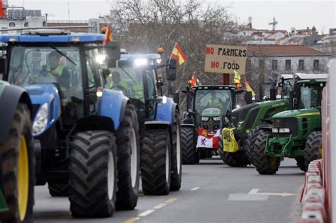 Protesto De Agricultores Avan A Na Espanha Contra Pol Ticas Da Ue