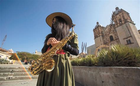 Maria Elena Rios Saxofonista Acido 2 Days Ago · A Través De Sus Cuenta En Twitter El Día 9 De