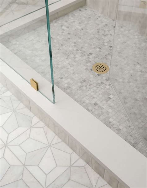 30 Walk-In Shower Tile Ideas for Your Home