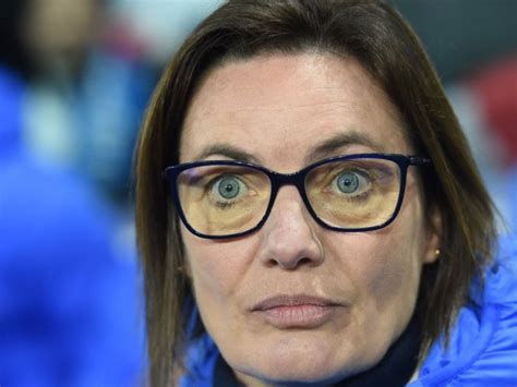 Équipe de France Féminine La coach Corinne Diacre limogée après le