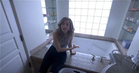 Pokimane Promises A Hot Tub Stream On Her Birthday Sends Fan In A Frenzy