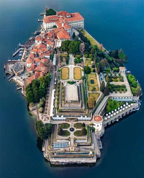 Isola bella fait partie des îles Borromées situées sur le lac Majeur