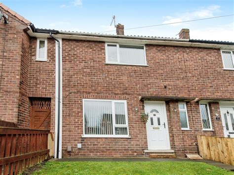 2 Bed Terraced House For Sale In Ambleside Road Castleford Wf10 £