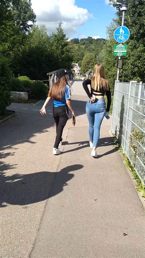 TIGHT JEANS Great Ass In Hot Jeans Walking In Front Of Me Tight Jeans Forum