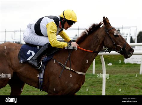 Lee Edwards Jockey Hi Res Stock Photography And Images Alamy