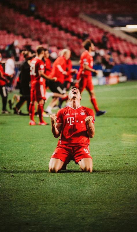 𝙅𝙞𝙡𝙨𝙝𝙞𝙚 On Twitter Robert Lewandowski Was Reduced To Tears After