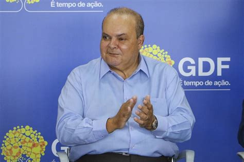 Ibaneis Regulamenta Ponto Facultativo Exclusivo Para Garis Do DF