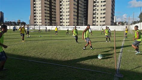 Geninho Comanda Trabalho Técnico Tático Com O Grupo No Ct Abc Fc