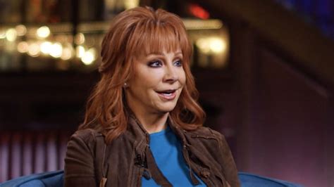 Reba McEntire sits down with Willie Geist on Sunday TODAY