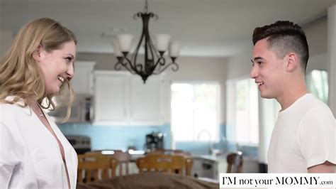 Se Faire Piner Par Mon Instructeur Hot Veronica Weston Se Termine Avec Une Décharge Sur Ses