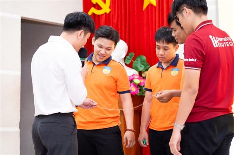 Nhiều khoảnh khắc hào hứng gay cấn và đầy tiếng cười với I HUTECH