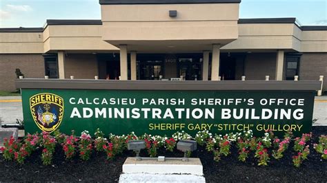 Two Deputies Injured When Marine Unit Crashes