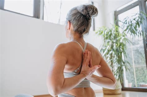 10 Simple Stretches Every Day To Improve Your Posture