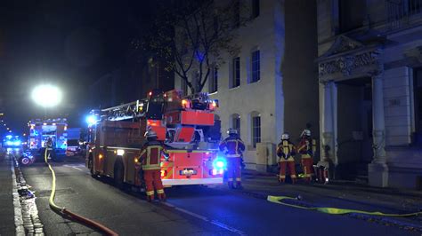 Nonstopnews Feuer In Mehrfamilienhaus Fordert Drei Verletzte